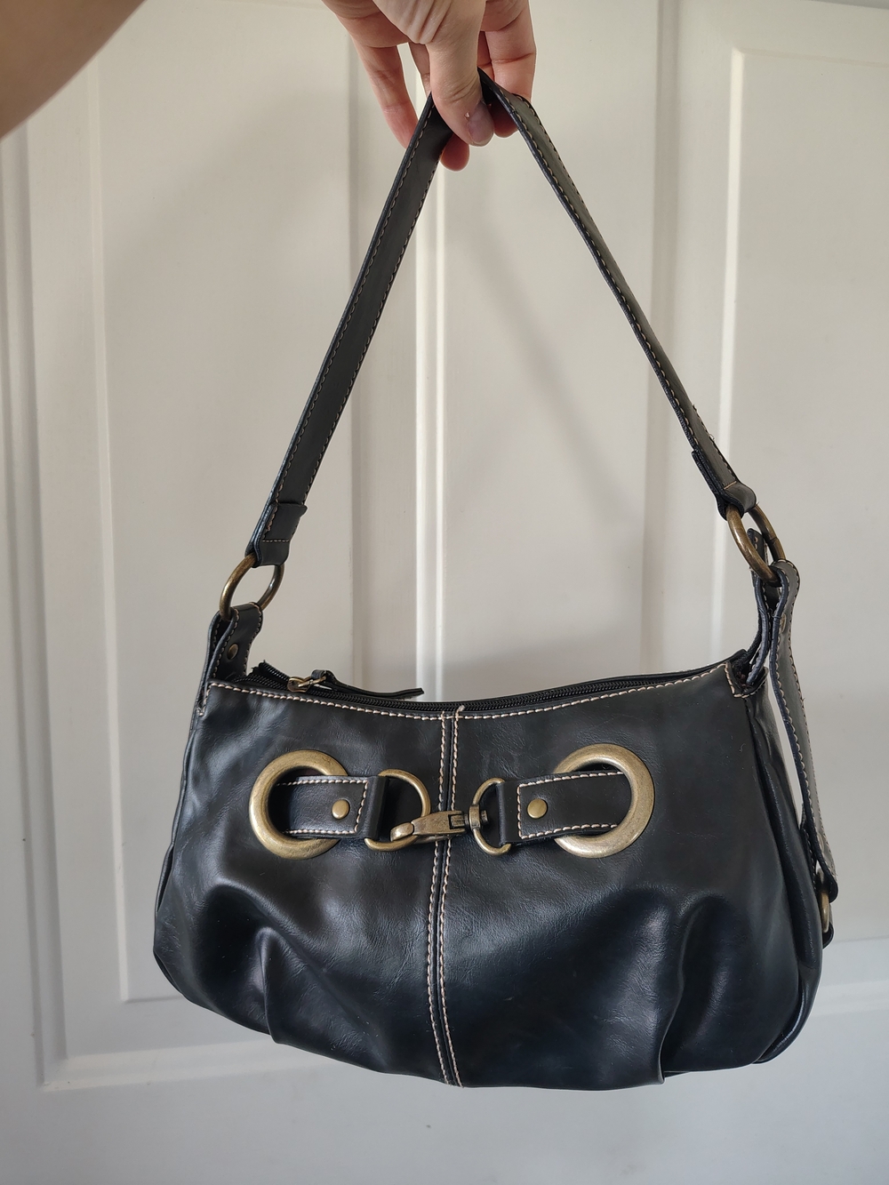 Y2K Black Leather Shoulder Bag with Brass Horsebit Ring Detail Chic It Girl